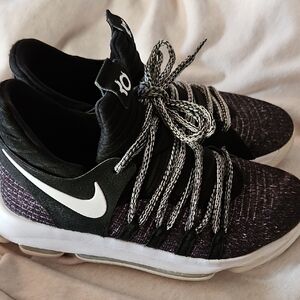Nike Black and Purple Sneakers